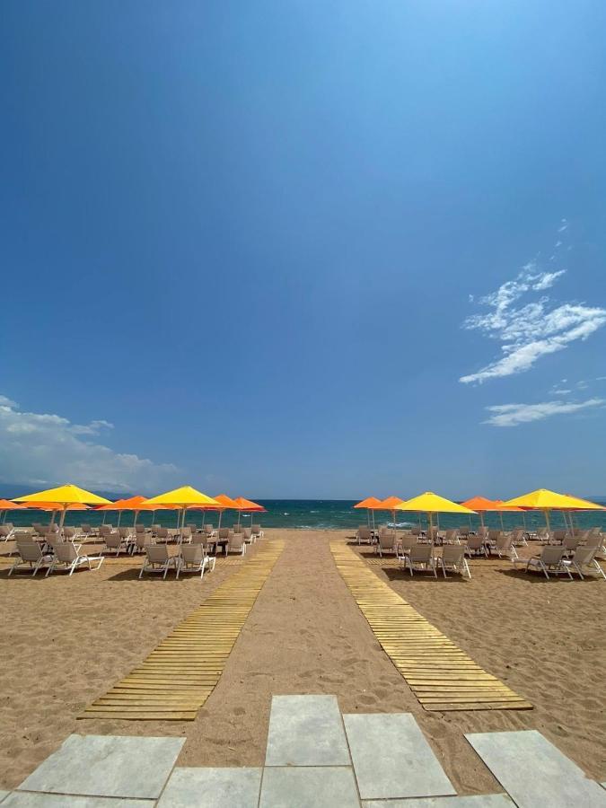 Buka Sandy Beach Messini Luaran gambar
