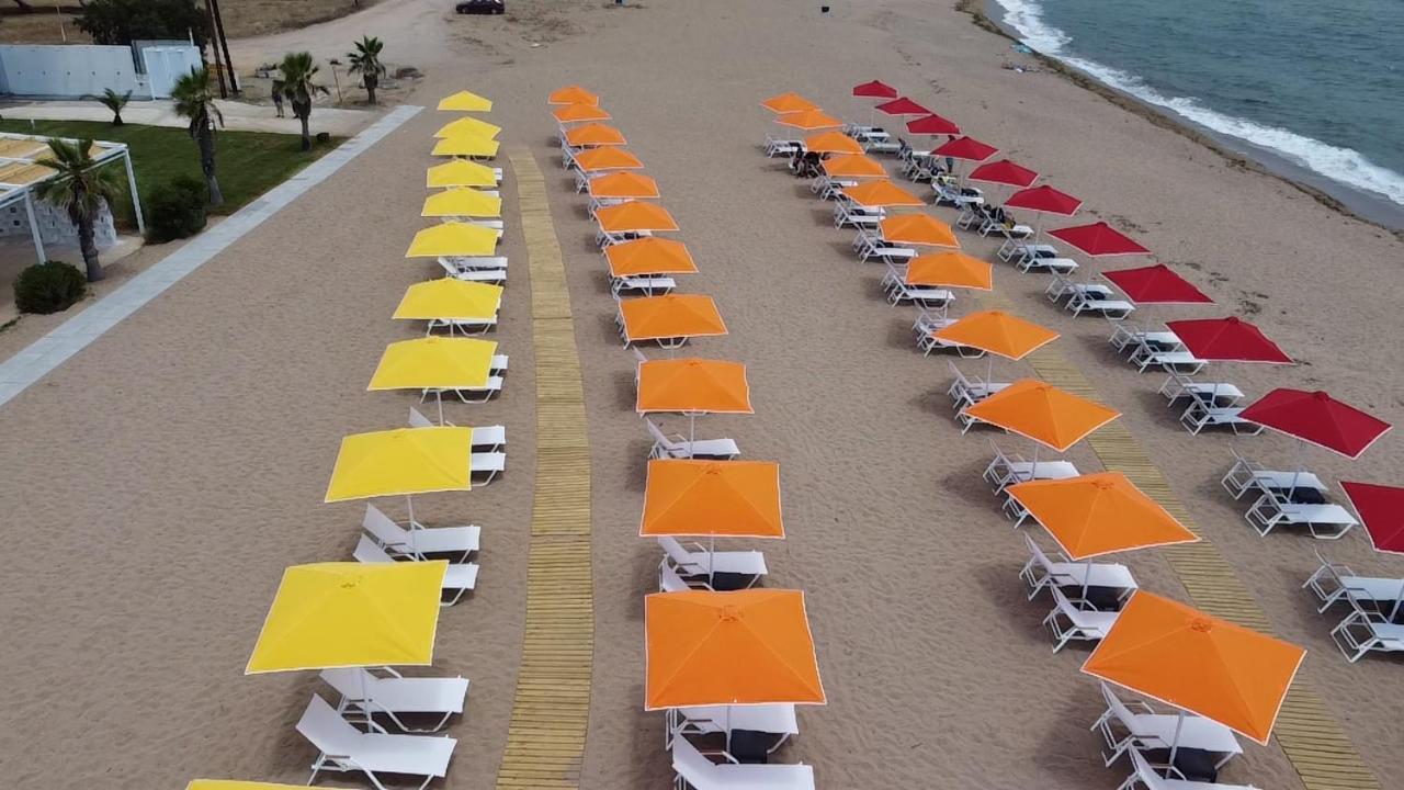 Buka Sandy Beach Messini Luaran gambar